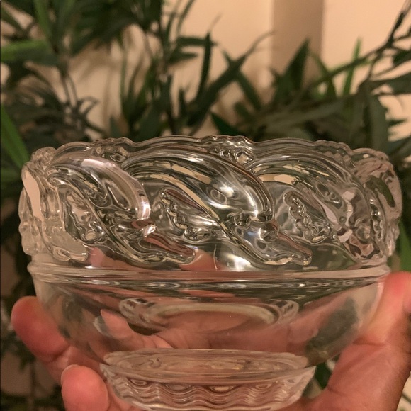Mid-Century Modern Clear Tiffany & Company Art Glass Crystal Bowl With Dolphins - Picture 2 of 12